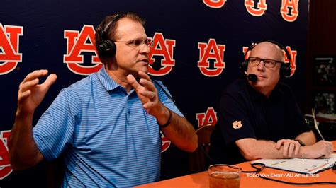 oregon vs auburn radio call rod bramlett|Remembering Voice of the Auburn Tigers Rod Bramblett's best .